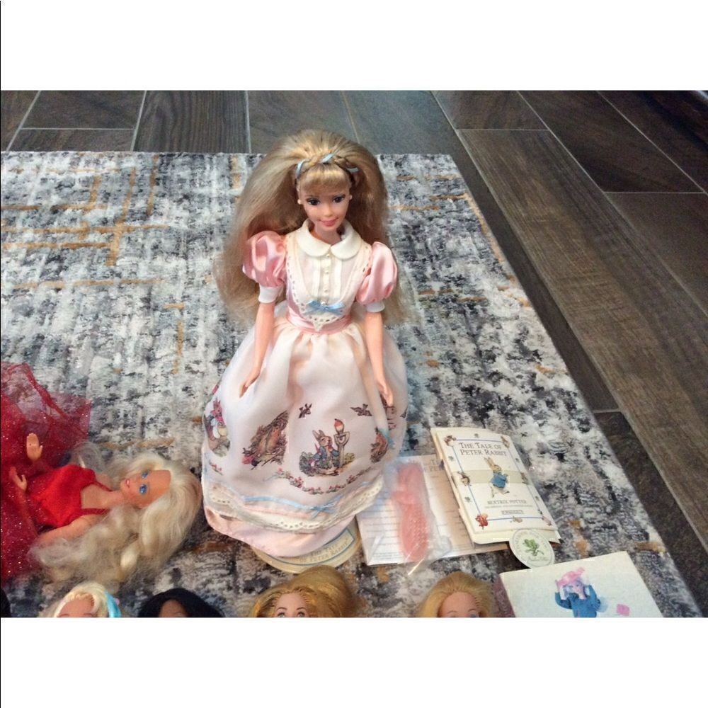 10 PIECE LOT OF VINTAGE BARBIE’S! EUC! - Picture 5 of 5